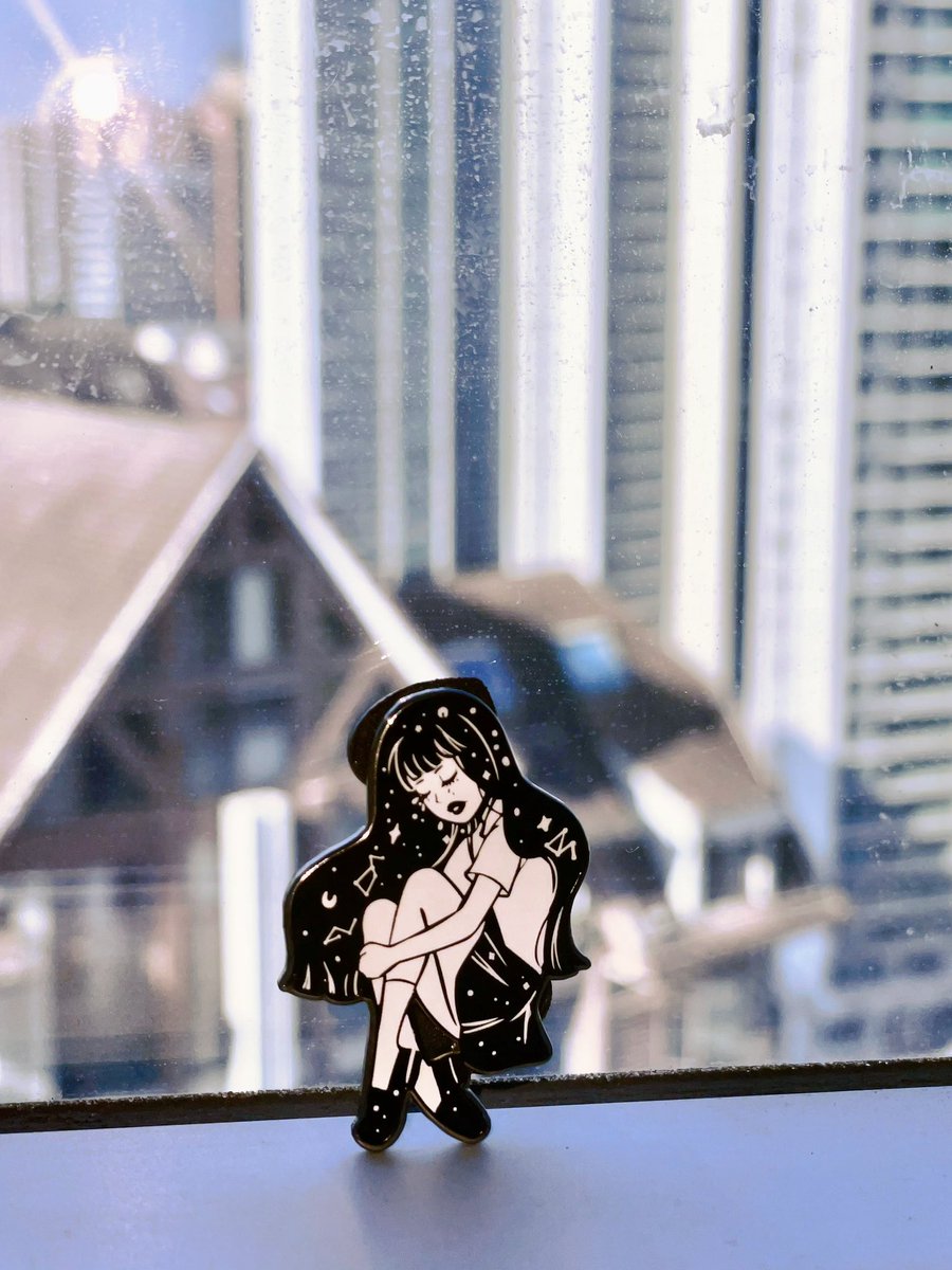 amy21352's tweet photo. Hard enamel #enamelpins #enamelpin #fantasypins #fantasypin #lapelpins #lapelpin #pinsofig #pinsofinstagram #pincollector #pincommunity #pincollection #pinsforsale #pingamestrong #pingame #pindesgin#pinmaker #pinstagram #pinmanufacturer https://t.co/tgsJ6YLjCL