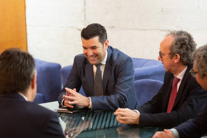 Xavier Amor, nou secretari de Governs Locals i Relacions amb l’Aran alcaldes.eu/xavier-amor-no…