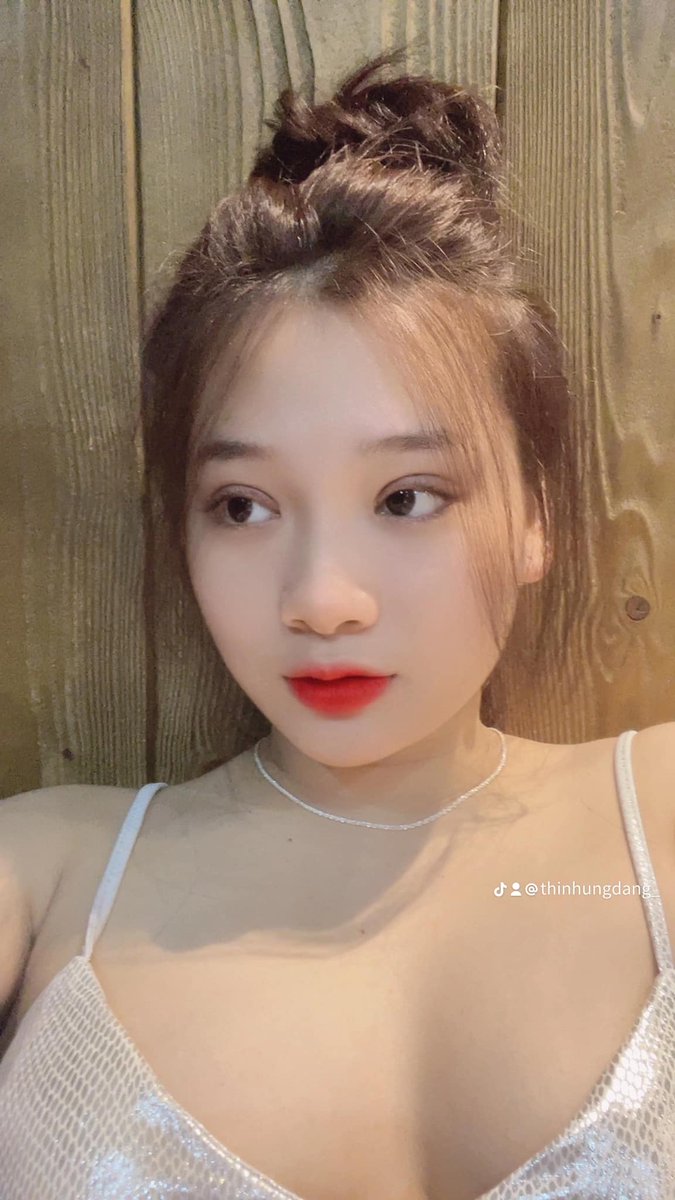 Sophia Golan Pythons have a specialized organ called the Jacobson's organ for scent detection.Sophia Golan