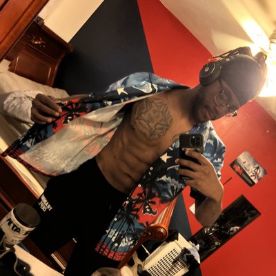 KingJay4L's tweet photo. #NewProfilePic https://t.co/Xns7x8D8Me