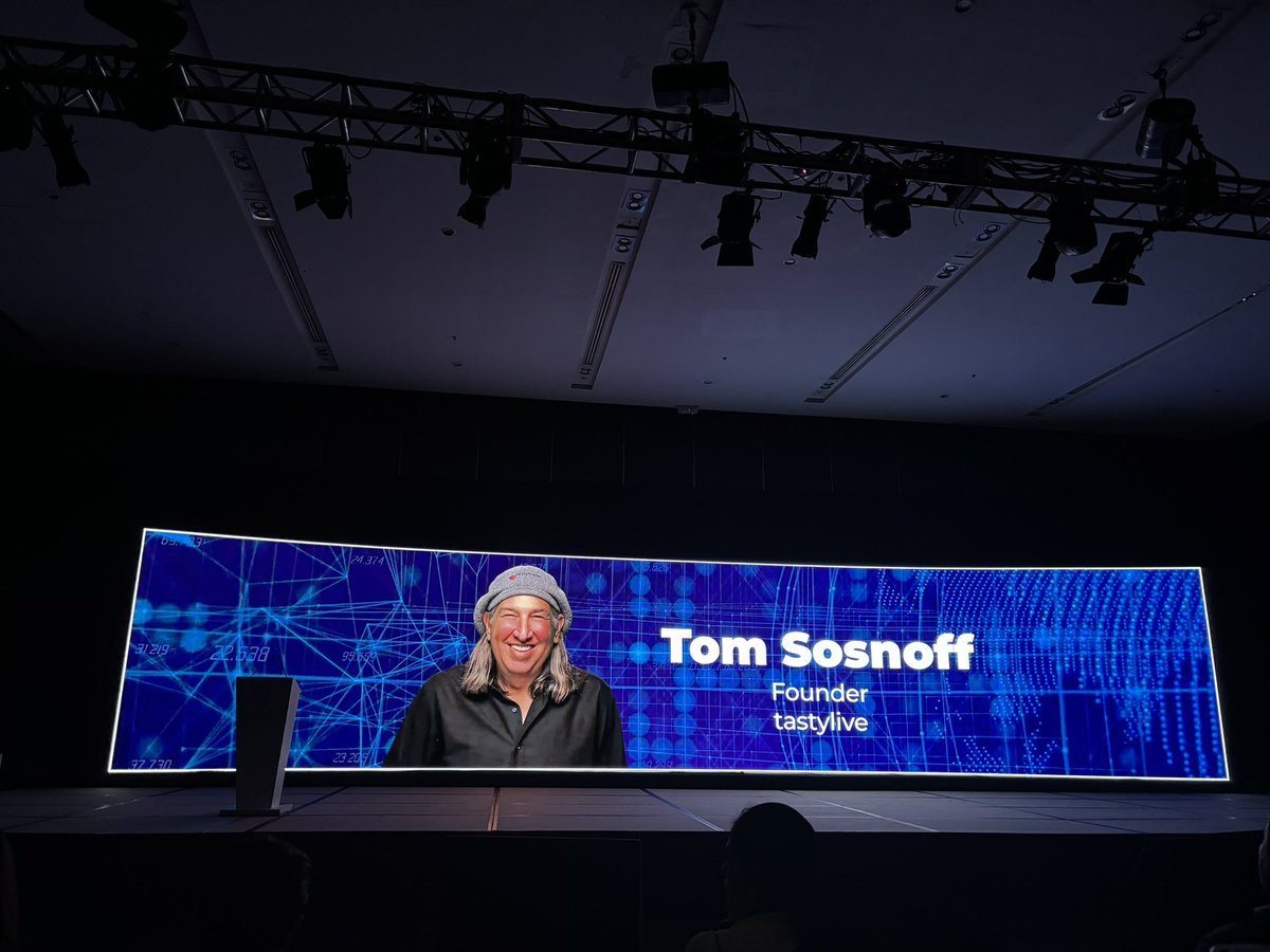 angelalverde's tweet photo. Great conference by #SosG in Mexico City, great to have you here 

@tastytrade @TFMTrades #RiskManagement https://t.co/GI4x2qeIi7