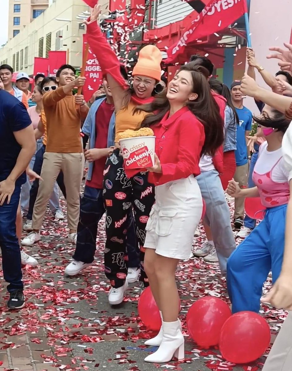 donnyfics's tweet photo. happy belley ! 💗

#BelleMariano #ChickenJoyest https://t.co/fLweIXBALj