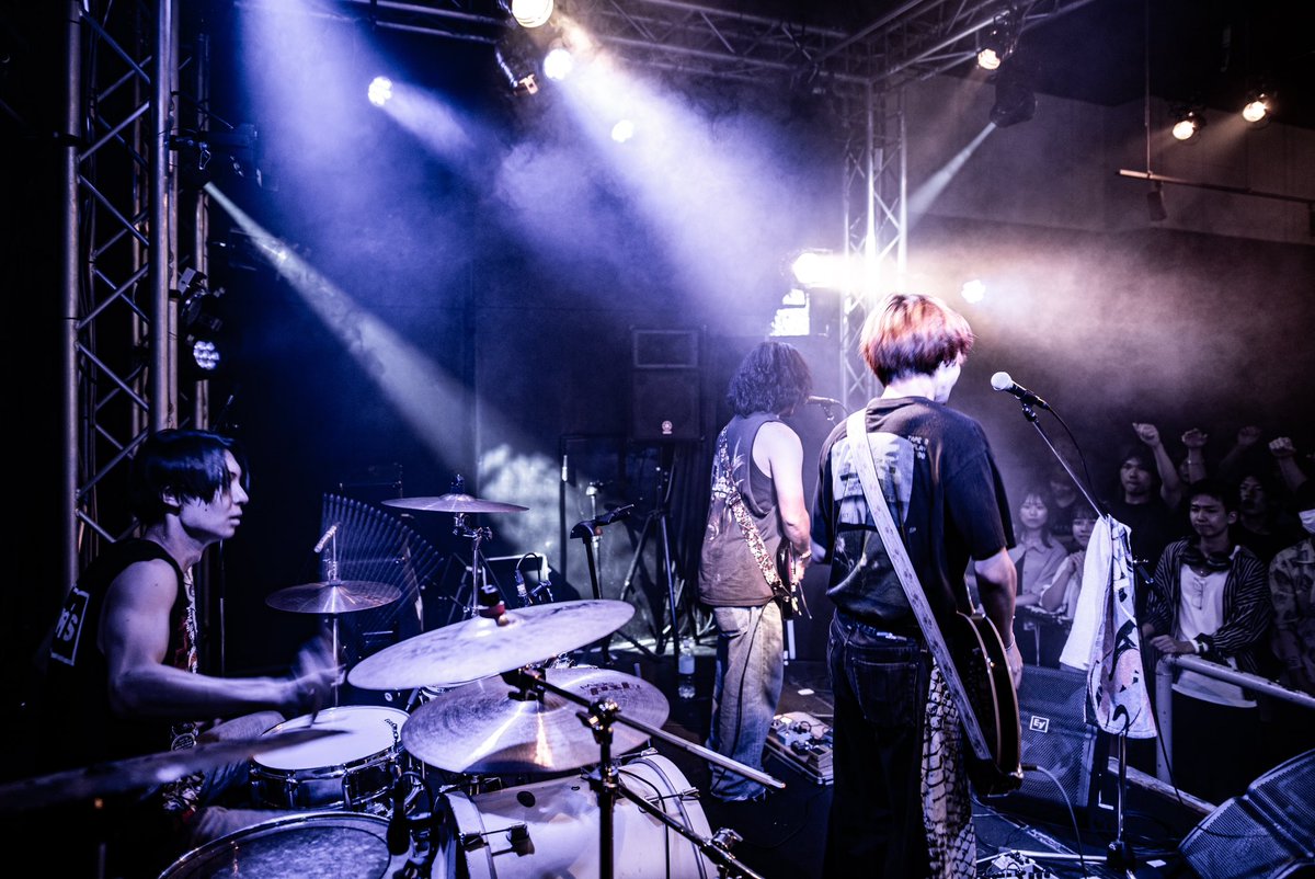 Junkhead_band's tweet photo. REVOLUTION NIGHT2024
ありがとうございました！！！

setlist

1.白夜
2.ハイライト
3.A.E.R.O.
4.脳霧
5.星雲を見渡して

#インディーズバンド #バンド #邦ロック

@RNight8741 https://t.co/yZ0mlMHoUk