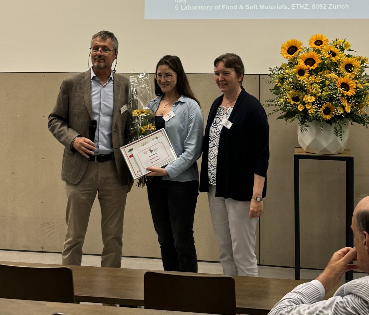 Luciani Lab (@luciani_lab) on Twitter photo A great 2024 edition of the Swiss Science Pharma Day: „Challenges in Pharmaceutical Sciences“! Our own Remo was selected for a short talk on #machinelearning for liposome production and Rafaela got the best poster prize! Congrats to them and to all winners! <a href="/DCBPunibern/">DCBPunibern</a> <a href="/unibern/">Universität Bern</a> A great 2024 edition of the Swiss Science Pharma Day: „Challenges in Pharmaceutical Sciences“! Our own Remo was selected for a short talk on #machinelearning for liposome production and Rafaela got the best poster prize! Congrats to them and to all winners! <a href="/DCBPunibern/">DCBPunibern</a> <a href="/unibern/">Universität Bern</a>
