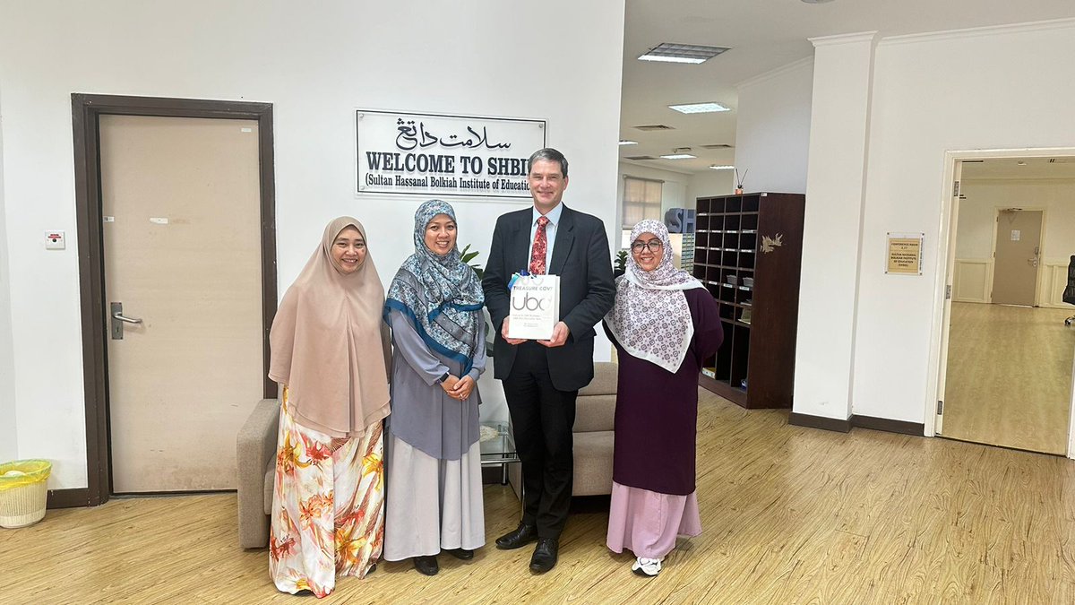 My last meeting here with the "Science Team" in SHBIE (the Institute of Education) to talk about, amongst other things, a Science Festival in Brunei. <a href="/NorwichSciFest/">Norwich Science Festival</a> is one of the examples the team have seen. 

<a href="/uniofeastanglia/">UEA</a> <a href="/UEA_Chemistry/">UEA Chemistry</a> <a href="/UEAPhysics/">UEA Physics</a>