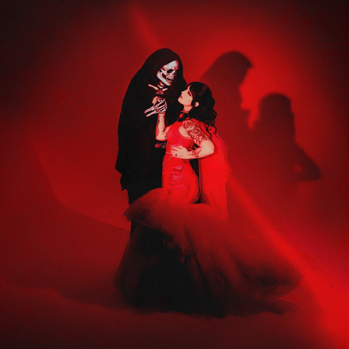 riserecords's tweet photo. ‘Kissing Death’ by @dearmothica is out NOW! Listen https://t.co/TOSN0nGbz2 https://t.co/7rcwZhHrxG