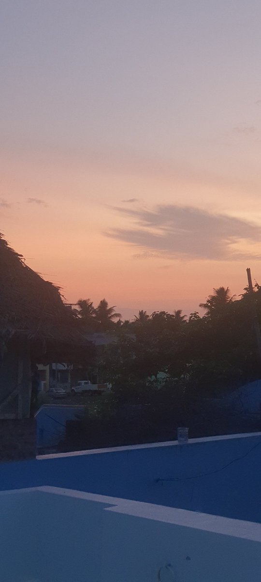Barkingspace1's tweet photo. Good morning 🙏
 #GoodMorning #MorningVibes #sunrise #morningsky #GoodMorningEveryone #GoodmorningXWorld #postoftheday #TwitterX https://t.co/UlCsyMGgcb