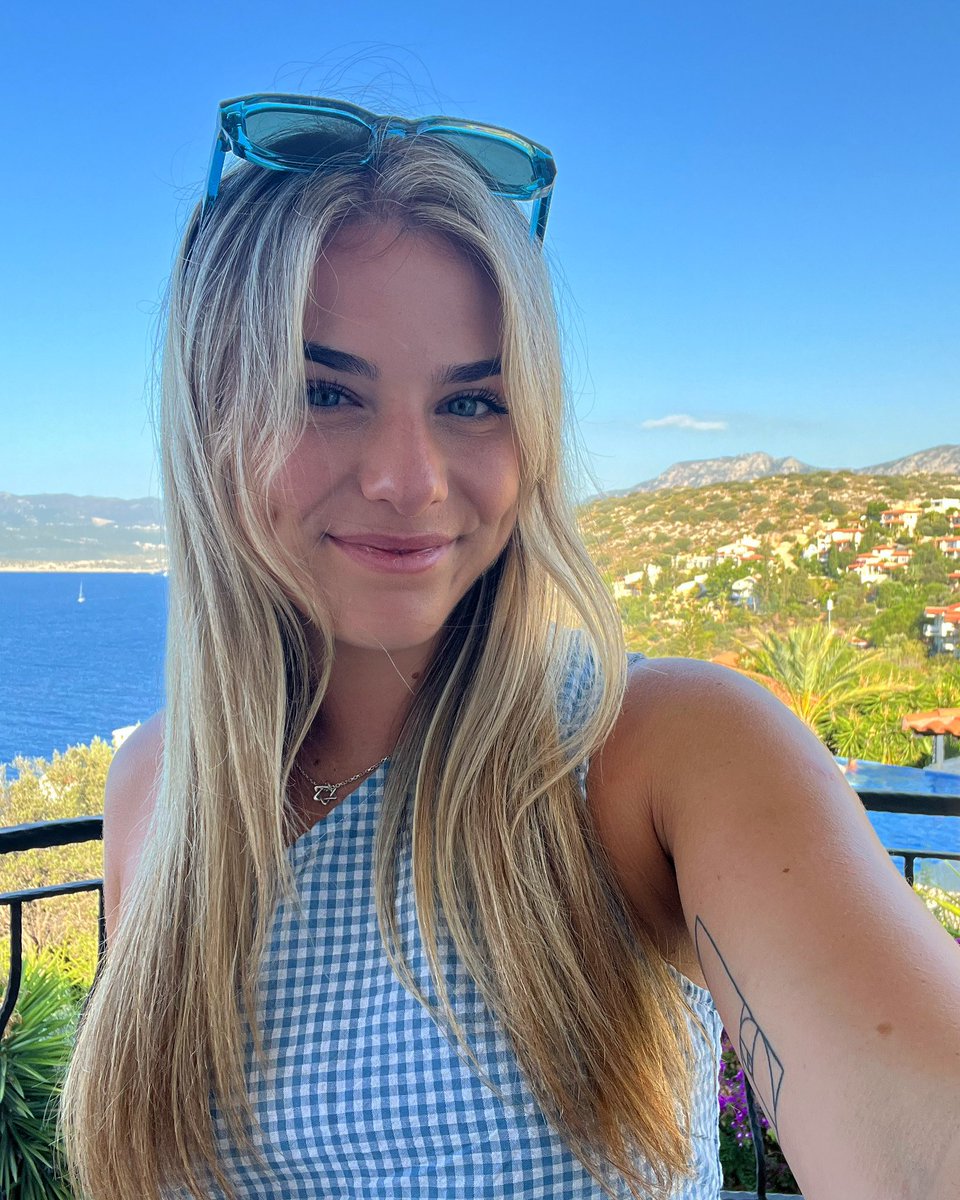 Little Bunny tweet media