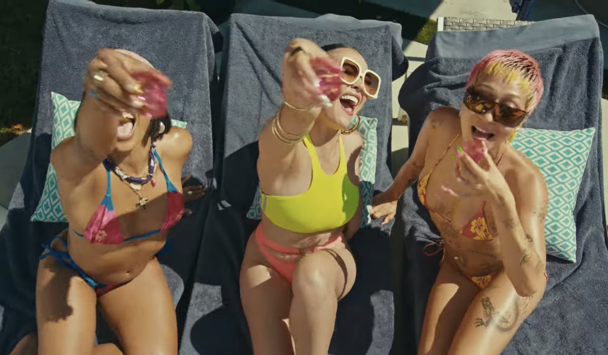 FansAgnesMonica's tweet photo. AGNEZ MO - Party in Bali (PIB) [Official Music Video] https://t.co/d8VV3xn4Qb lewat @YouTube https://t.co/DBFlwu4YIp