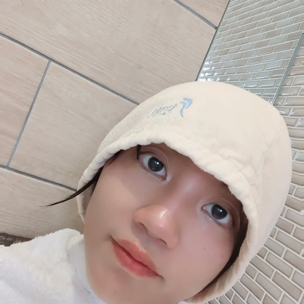 naochan0301's tweet photo. 今日は福島駅東口駅前のサウナF-tuuliに行ってきました😆💖
室内はとても奇麗でアメニティも充実😚3セットやってきました😆
ロウリュウのアロマも無料で貸して頂きました😆サウナも個室で1人なので広々使えます😆
サウナ後テレビ観ながらリラックスTIMEで癒される🥹💖
#サウナ
#Ftuuli
#福島市 https://t.co/R3oYlBpjdw