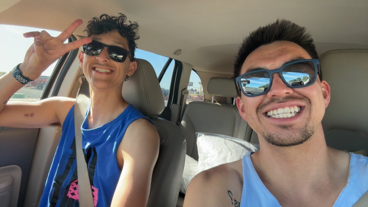 jamesbest_'s tweet photo. My boys 🩵🧡 https://t.co/HGc064XWvv