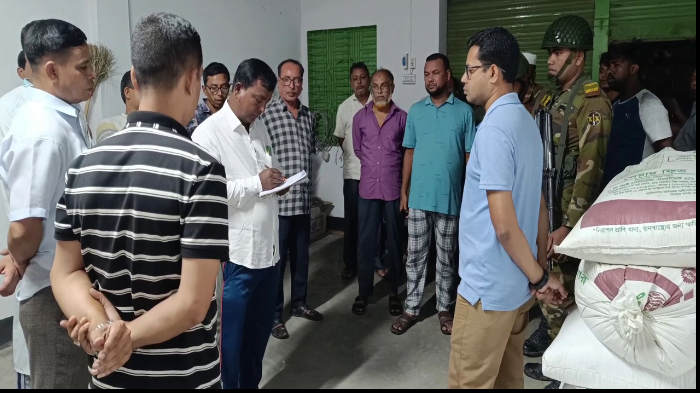 কিশোরগঞ্জে ৬৯ বস্তা সরকারি চাল জব্দ