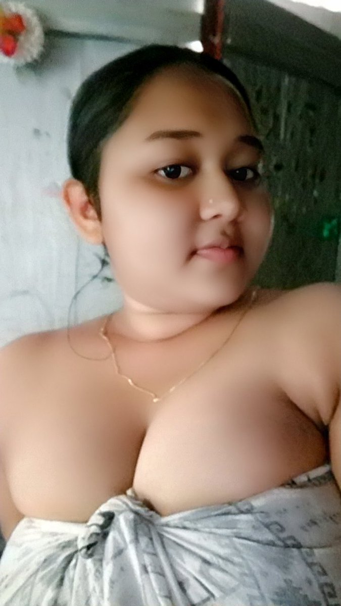 U oziga porno surat qoydi Brianna Frost yalangoch