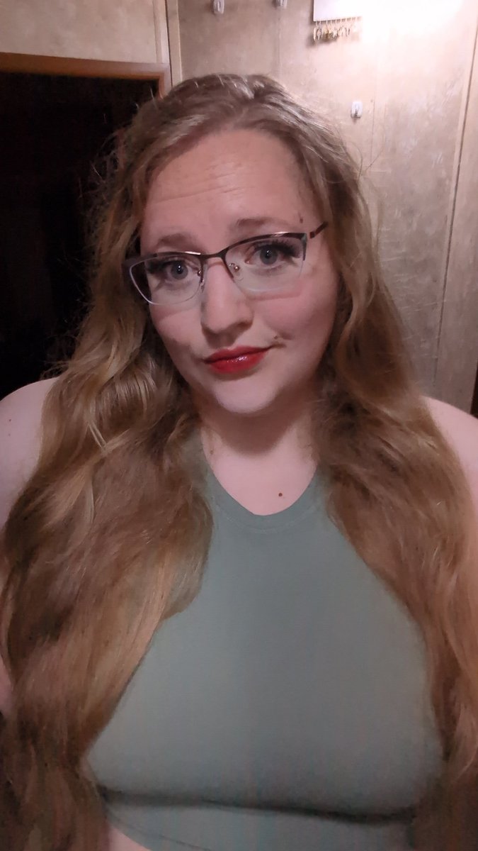 SageRaynaX's tweet image. Trying to knock out some work for the day. But running on E.