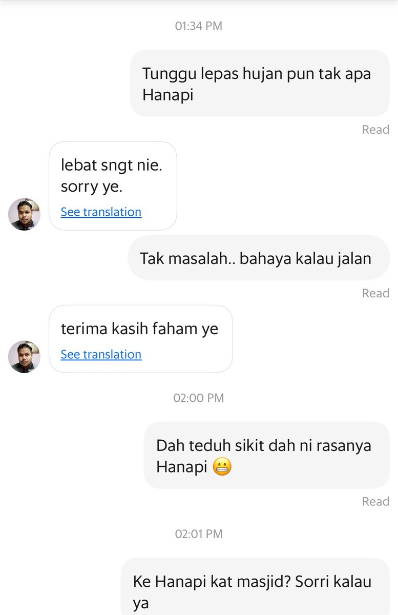 mokciknab's tweet photo. Hi @GrabMY it’s really difficult to send in a complaint through your app so I’ll do it here. I ordered food, got a rider and then it rained. I chatted with your rider to say, I can wait. But once the rain cleared he cancelled on me without the courtesy of telling me why. https://t.co/lGd6YMWJhO