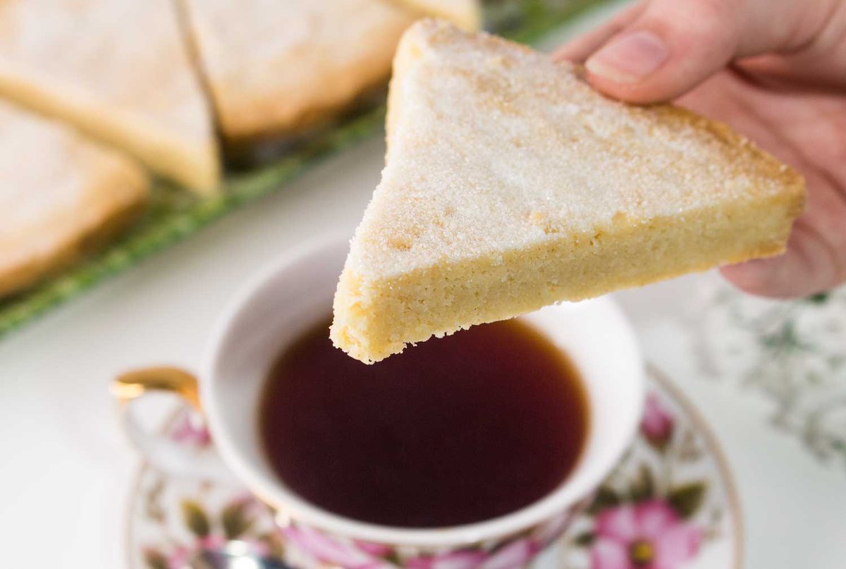 Let's start the day off properly....with a nice piece of shortbread rosehartsweets.com/2016/03/04/sho…
#EarlyBiz