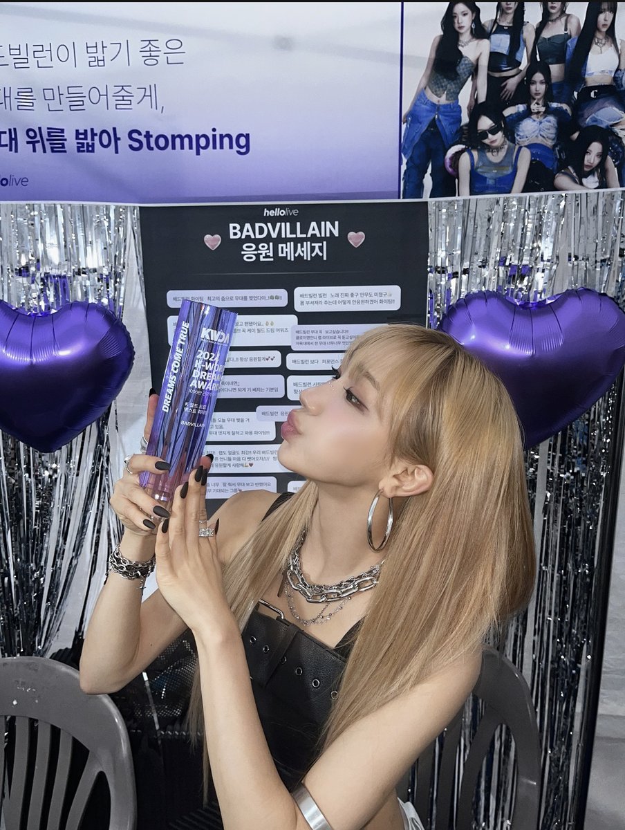 BADVILLAIN tweet media