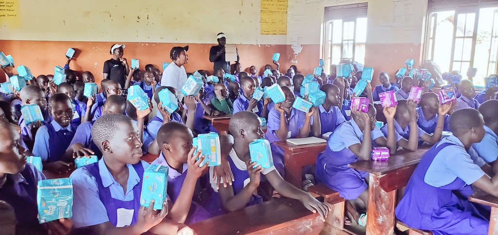 OvercomersWomen's tweet photo. Overcomers Women Activists together with its partners and stakeholders have taken significant steps to address the issue of menstrual hygiene management by distributing sanitary pads to more than 300 girls in four primary schools focusing on P.6, P.7, Child mothers and PWDs. https://t.co/bdkZeoIFvu