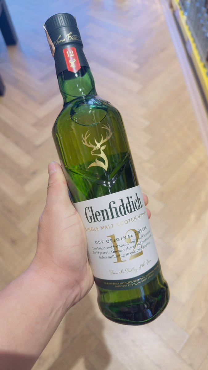 whissskyy tweet media