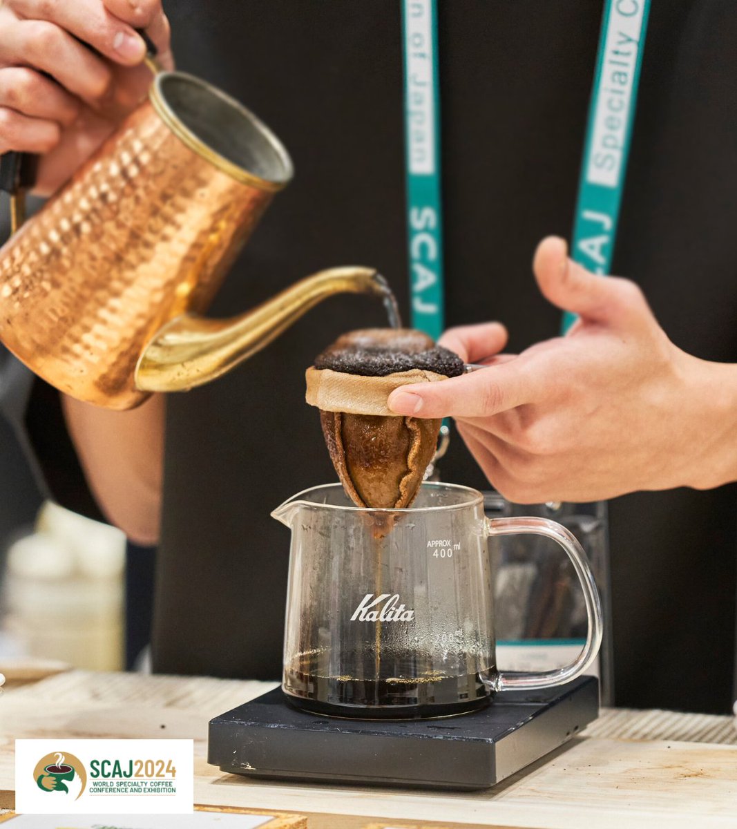 SCAJConference's tweet photo. スペシャルティコーヒーとは☕️
風味が素晴らしく、飲む人を満足させおいしいと評価されるコーヒーのこと。 SCAJのカップ評価基準によって評価された #スペシャルティコーヒー を、10月に東京ビッグサイトで体験してみませんか？  

詳細はこちらから👇
 https://t.co/VqJKH6pkTS https://t.co/qOEMbr18Wv