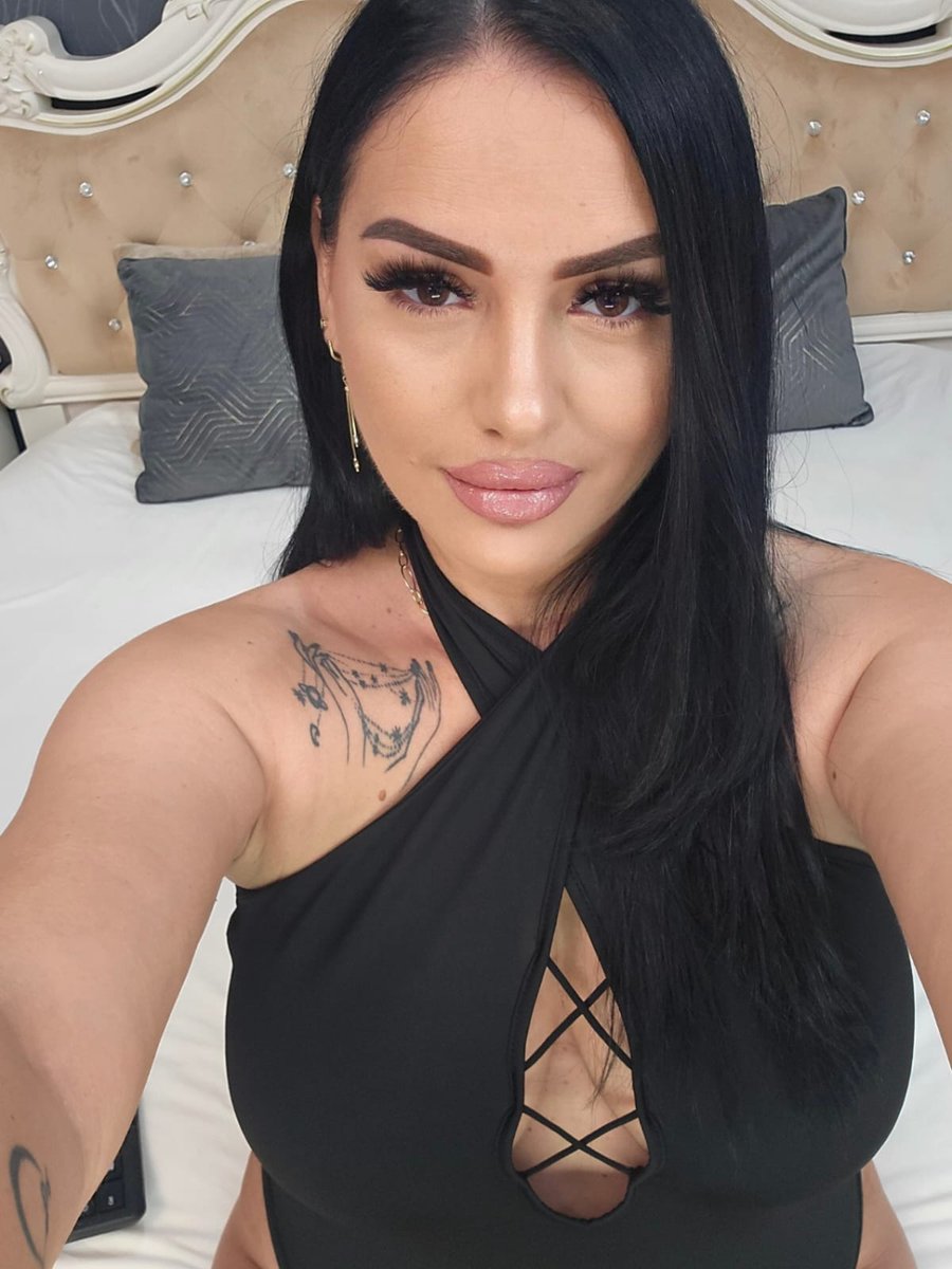LaurenJensenLC's tweet photo. ✨
What an amazing day for you to lose your mind for Princess..

👉https://t.co/ubA34EpFdd 🔥

@chb_model

#CamMilf #FlowerKiss #SensualVibes #LiveShow #StunningBeauty #OnlineBeauty https://t.co/T9ySpDbsoH