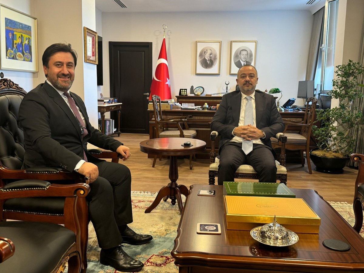 Shakhbandarov's tweet photo. T.C. Dışişleri Bakan Yardımcısı Sn. Nuh Yılmaz  @nuhyilmaz Bey’e, bizleri Ahiska Türk Amerikan Toplum Merkezi ( @AhiskaUS ) adına kabul ettikleri için içten teşekkürlerimi sunuyorum. Türk ve Amerikan toplumları arasındaki dostluk köprüsünü daha da güçlendirmek amacıyla, Amerika’daki Ahıska Türklerinin diaspora faaliyetleri ve projeleri konusunda kendileriyle değerli görüş alışverişinde bulunduk. Ahiska Türklerine gösterdiği yakın ilgi ve destek için kendilerine toplumumuz adına bir kez daha şükranlarımızı sunuyoruz.