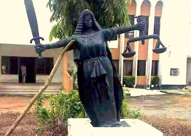 SeiMuhammed's tweet photo. As obvious as Kogi election petition is, it has been sold for a whopping sum of 20 million USD (32bn Naira) to Ododo of APC before judgement today.

#KogiSoldToOdodo
PIDON https://t.co/ar1ajbjHXt