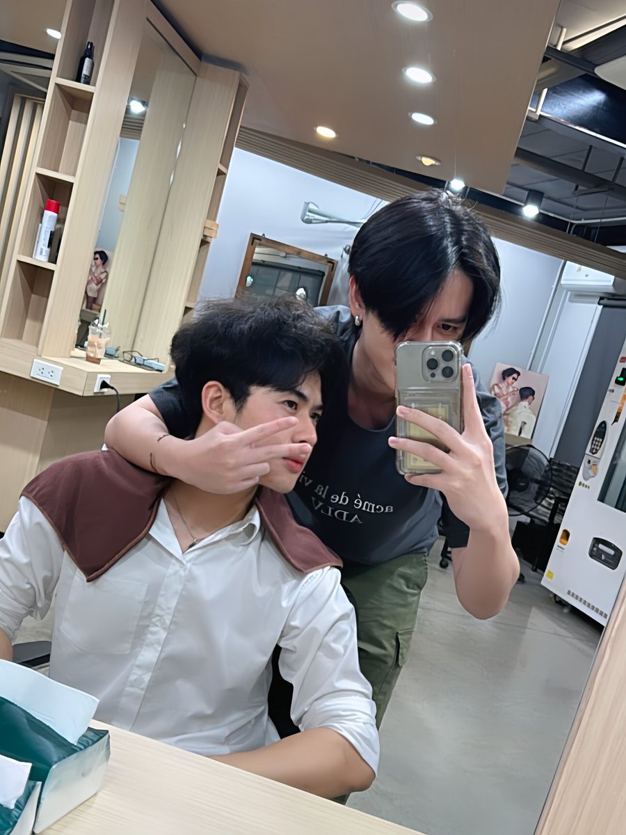 DollarOTH's tweet photo. ส่องความน่ารักคู่พี่น้อง @kandismaiake @dollar_patchara #kandismaiake #dollar_patchara https://t.co/v6l3lzvA04