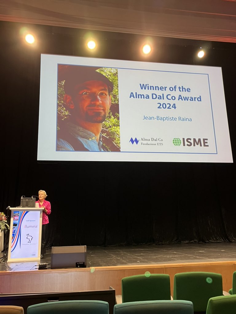 EvolvedBiofilm's tweet photo. @NicoleDubilier introduces this year Alma Dal Co @ISME_microbes Award winner and also tells about the excellence Alma brought to microbial ecology… piano play and spearfishing to research https://t.co/DsP8XPMYlY