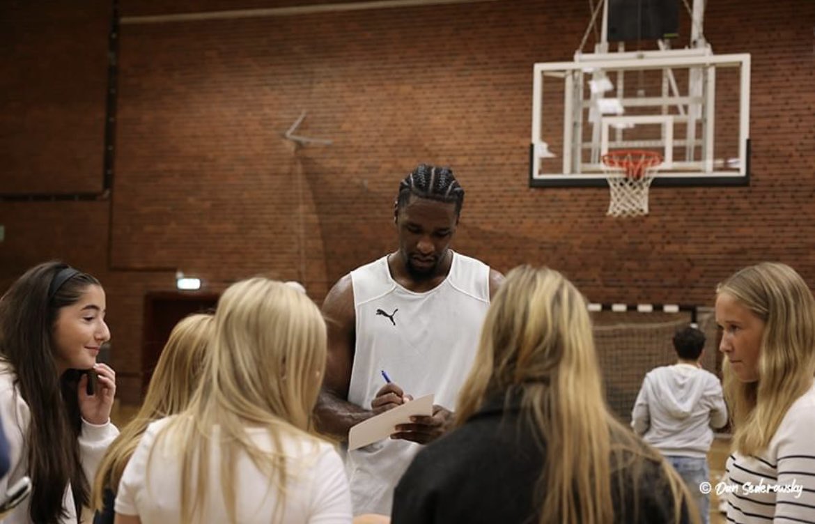 kopingstars's tweet photo. Axplock från Meet the Stars.
(Foto av Dan Sedorowsky) https://t.co/Xwr12ONxYs