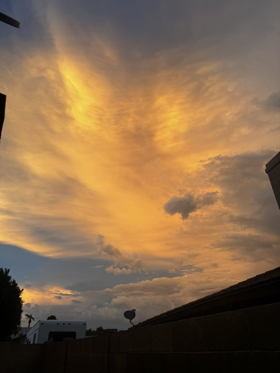 realyellowjade's tweet photo. It was pretty af ✨ https://t.co/308VW3iWa7