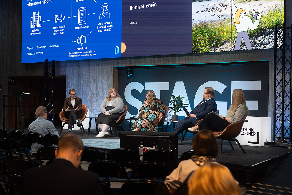 Mitä tarvitaan #Digiensin -tavoitteiden toteutumiseen?

👉 lisää digipalveluja
👉 organisaatioiden tilanteen ymmärrys
👉 ohjeet, koulutus, tuki
👉 halu tarjota digipalveluja
👉 kansalaisten tarpeiden ja huolien ymmärrys
👉 rohkaiseva oikea-aikainen viestintä
👉 luottamus, dialogi