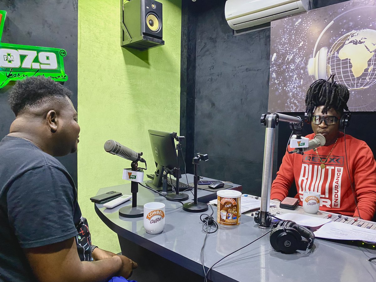 Y1079FM's tweet photo. Many thanks to @CowbellGhana for making our mornings active on #RyseNShYne with @iambrownberry x @deejayLoft βοΈ
#BreakfastBuzz
#CowbellCoffee https://t.co/1pGoJ86dF5