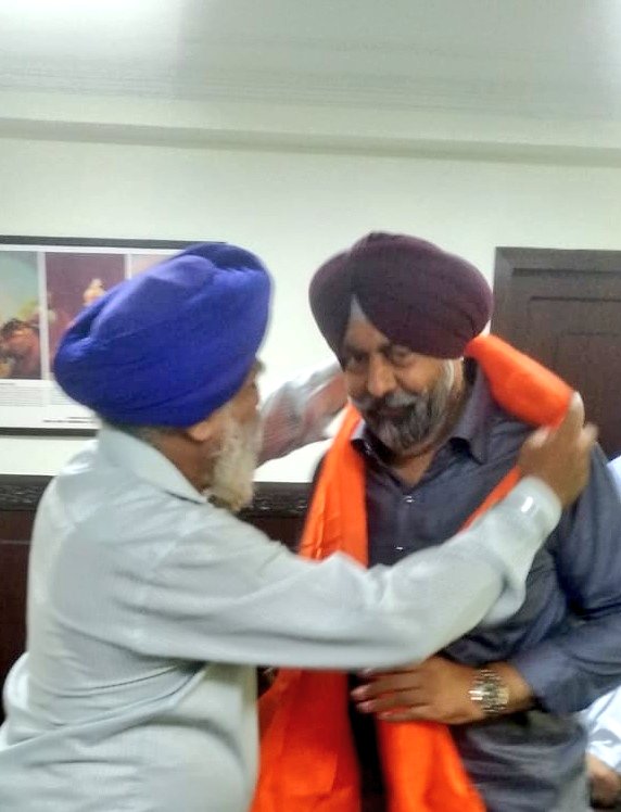BabekMatta's tweet photo. I wish a very happy birthday to Hon'ble President Of Delhi Sikh Gurudwara Management Committee (DSGMC) sardar @hskalka ji.
WAHEGURU ji bless you with Good health and you may continue with Guru Sewa always. https://t.co/beYS2CeNMT