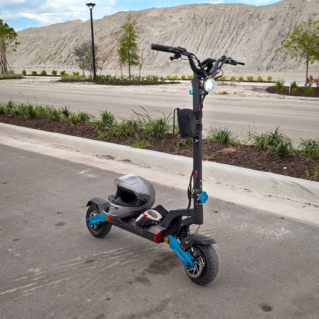ScooterVarla's tweet photo. 🛴💨 Varla Eagle One V2.0 - Your Road-Racing Partner! 🚀
👉 please click: https://t.co/qxB6KO6RzK
#ridesafe  #electricvehicle #RoadRacing #varla #Varlascooter #eagleonev2 https://t.co/3MVTcF48jS