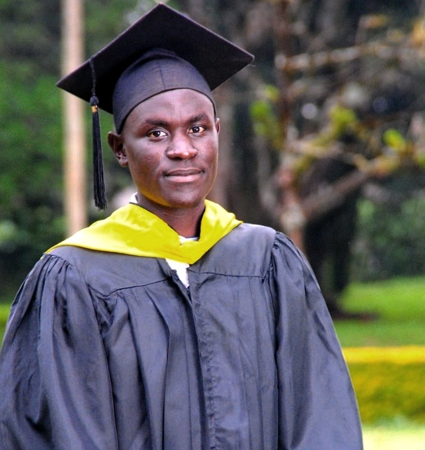 CMETrust's tweet photo. Join us in congratulating Victor Omondi (L) &amp; George Odhiambo who have graduated from @UEABofficial with Bachelor's of Sciences in Biomedical Science &amp; Software Engineering respectively. 🎉

@victorow &amp; @georgeo0d, you now have the power to read &amp; lead! 🌟🎓

#CMETrustAt17 #SDG4 https://t.co/wCXo2wTCYx