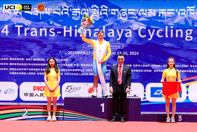 RobinShi1176316's tweet photo. Martin of Ferei Cycling Team wins the championship just now. (2024 Trans-Himalaya Cycling Race) Ferei wheels will not let you down https://t.co/b7n0LjUc5j