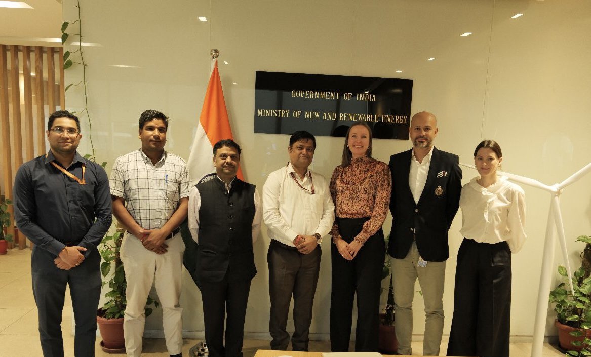 Thank you for good discussion on 🇳🇴🇮🇳 bilateral #energy cooperation, JS Lalit Bohra.

We also discussed investments, commercial &amp; technical cooperation, Task Force Energy, #ISA &amp; upcoming events.

Norway India are solid partners on #greentransition &amp; #renewableenergy 

<a href="/mnreindia/">Ministry of New and Renewable Energy (MNRE)</a>