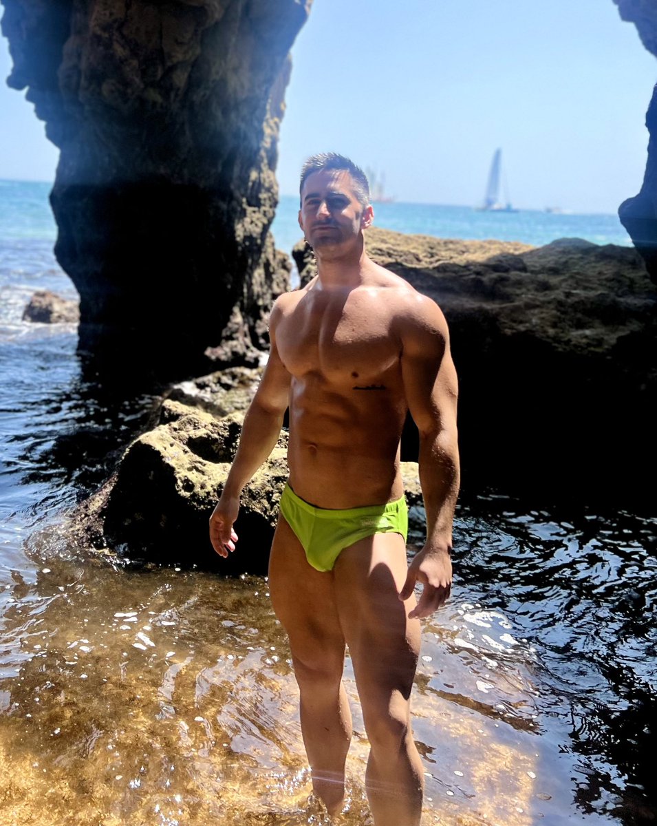 sergeafon's tweet photo. brat summer https://t.co/IH1IQaaROv
