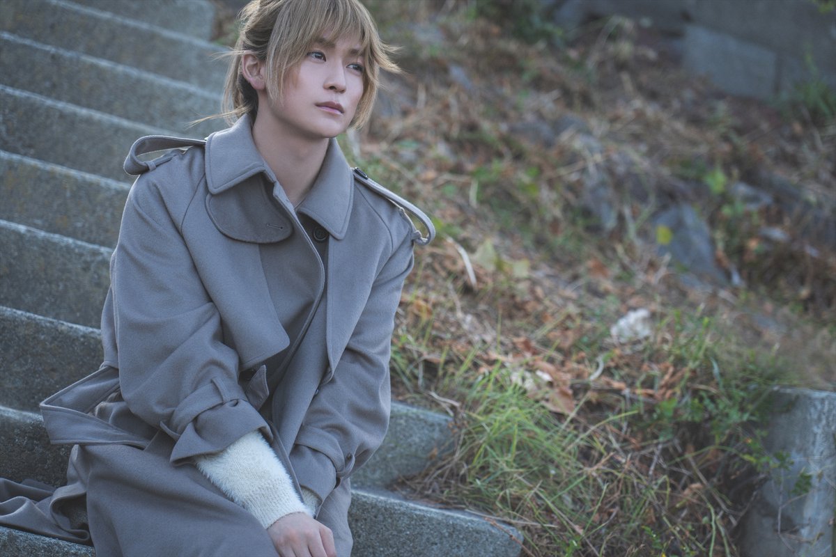 oricon's tweet photo. 眞栄田郷敦×高橋文哉、幻想的な夜の海で対面
『ブルーピリオド』終盤の場面カット公開✨

📸"ユカちゃん"高橋文哉のオフショットも
https://t.co/7fpMwulcOK

#映画ブルーピリオド @fumiya_0_3_1_2 https://t.co/7SDE3K1P1o