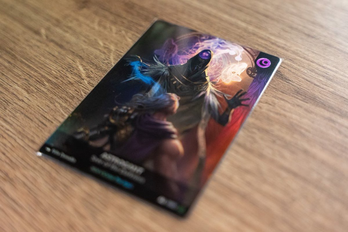 ✨ Discover our <a href="/CrossTheAges/">Cross The Ages</a> physical cards, each designed and brought to life by our incredible team 150 artists from #HarryPotter #Starwars #LeaguefLegends 
We worked with <a href="/CartamundiCards/">Cartamundi</a> to produce them !! These aren't just cards, they're works of art, fusing the best of the