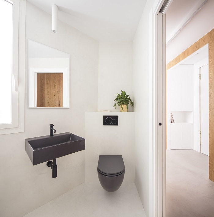 Specification Online tweet media