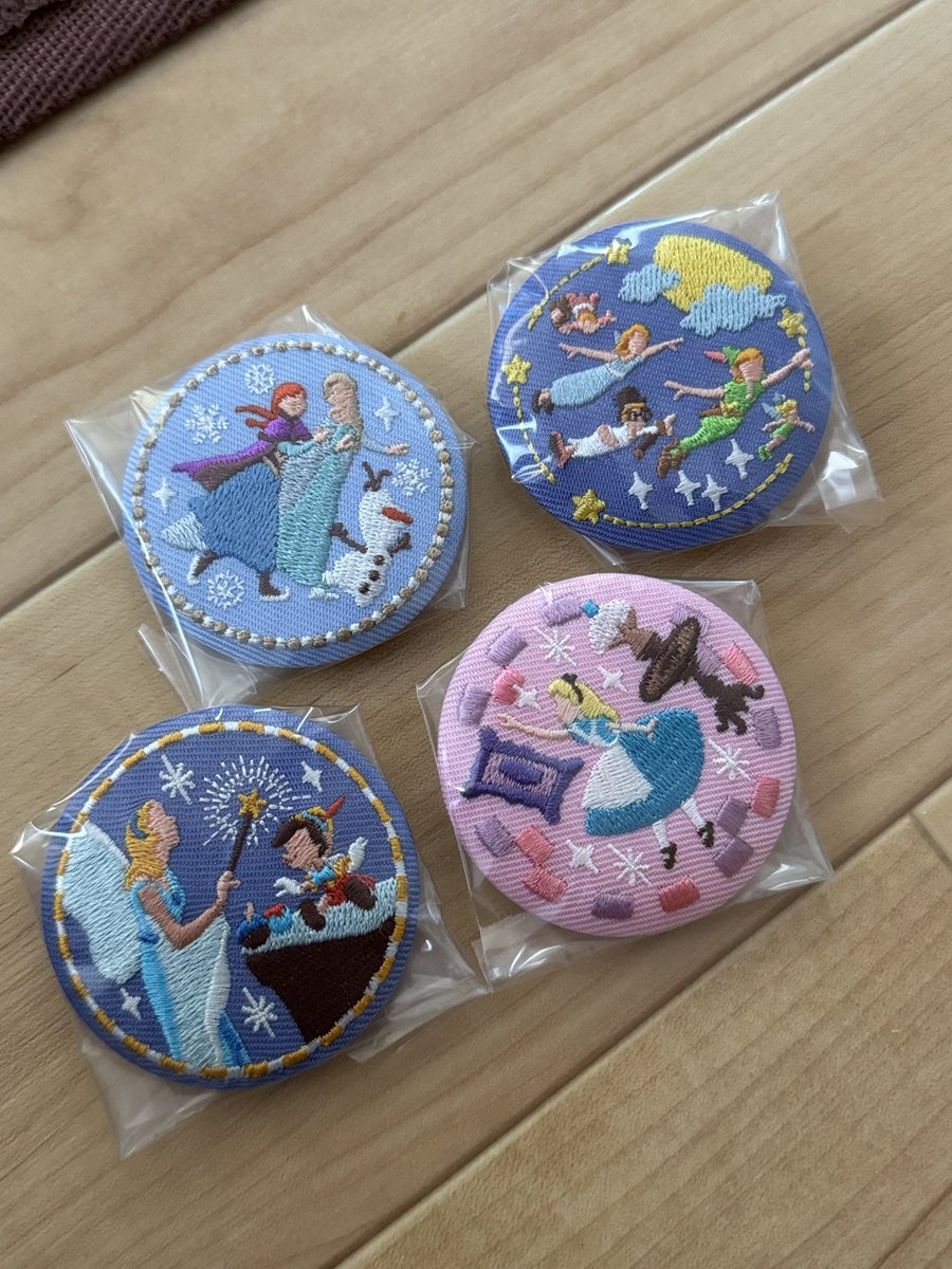 nekodesu000's tweet photo. 最新ディズニー刺繍缶バッチ交換希望📩

譲→ピーターパン、アリス、アナ雪、ピノキオ(各1ずつ有り)

求→①プーさん②アリエル③アラジン④わんわん物語⑤眠れる森の美女
(欲しい順番です♡)

4つか3つまとめて交換出来る方優先でお願いします😭💛 https://t.co/vqFgUWuV6S