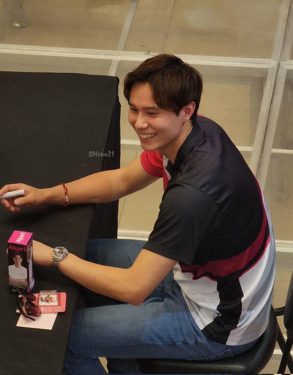 ohrun21's tweet photo. always smiley 🥺 https://t.co/OoiODgHur5