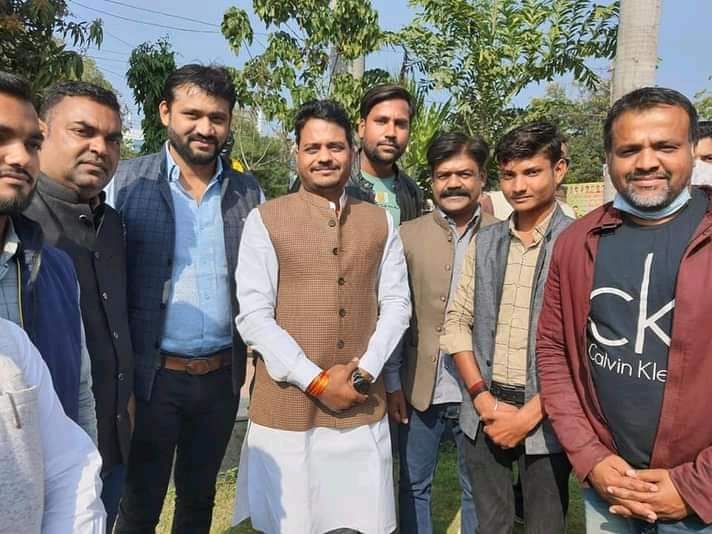 भारतीय जनता युवा मोर्चा मध्यप्रदेश के यशश्वी अध्यक्ष आदरणीय बड़े भैया श्री वैभव पवार जी को जन्मदिवस पर हार्दिक शुभकामनाएं एवं बधाई!
मां नर्मदा जी से आपके उत्तम स्वास्थ्य और दीर्घायु जीवन की प्रार्थना करता हूं!!
<a href="/vaibhavpawarmp/">Vaibhav Pawar</a> <a href="/Dr_NeelamV/">डॉ नीलम वैभव पंवार</a> <a href="/vaibhavpawarofc/">Office Of Vaibhav Pawar</a> <a href="/MPBJYM/">BJYM Madhya Pradesh</a>