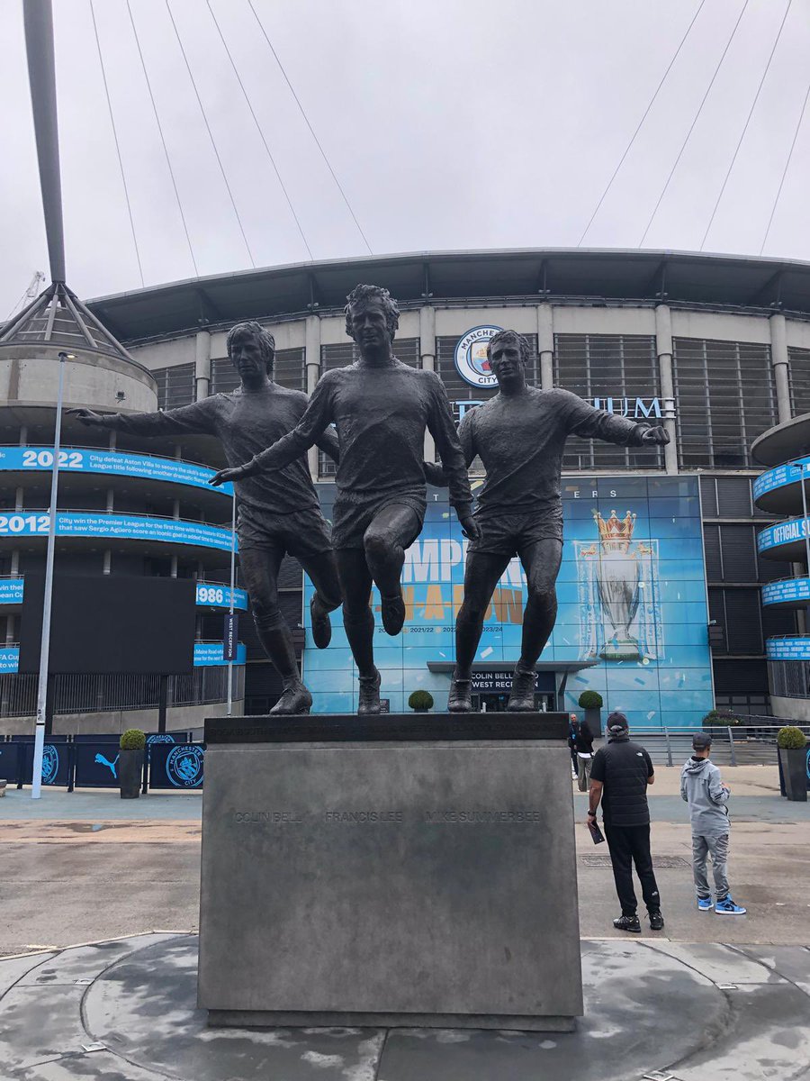 Fantastic peer support event <a href="/TeenageCancer/">Teenage Cancer Trust</a> @manchestercitystadiumtours big thanks to our tour guides Dave H, Alan W and Hannah and <a href="/TheChristieNHS/">The Christie NHS</a> #keepingactiveduringtreatment. 🩵🤍💙