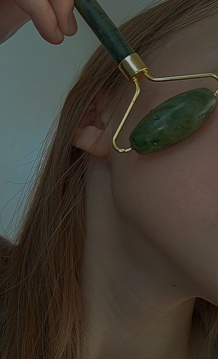JADE ROLLER 
₦ 5000