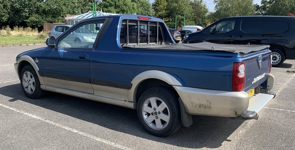 APicton_Glass's tweet photo. Saw this #Proton #Jumbuck GLS today. Looks quite nice in the sunshine @APicton_Glass @GlassGuide @JDPowerAutos @autovista_group @autovista24 #LCV #notmanyleft https://t.co/uHPCm1Lgs6