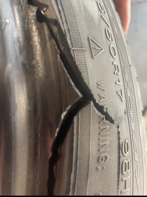@MichelinUSA    This is not a complaint This tire is 11yrs old. Tread was still ok, so I didn&rsquo;t worry<a class="tags" target="_blank" title="On Twitter" href="/?out=eyJ0eXAiOiJKV1QiLCJhbGciOiJIUzUxMiJ9.eyJpYXQiOjE3MjQ4MzgwMDcsImlzcyI6InR3cG9ybnN0YXJzLmNvbSIsIm5iZiI6MTcyNDgzODAwNywiZXhwIjoxNzU2Mzc0MDA3LCJyZWRpcmVjdF91cmwiOiJodHRwczovL3R3aXR0ZXIuY29tL01pY2hlbGluVVNBIn0.YsKsEQsaYHFa-F6N7ybRj4cZdBV_VL2V6xHBy3OmF1QExP5J3YjIJcxmO1stcv9tUfZyapUUiU6o7Zx7_E116Q">@MichelinUSA</a><a href="/tag/smile"class="tags"><span>#smile</span></a><a href="/tag/car"class="tags"><span>#car</span></a><a href="/tag/happy"class="tags"><span>#happy</span></a><a href="/tag/saturdayvibes"class="tags"><span>#saturdayvibes</span></a>