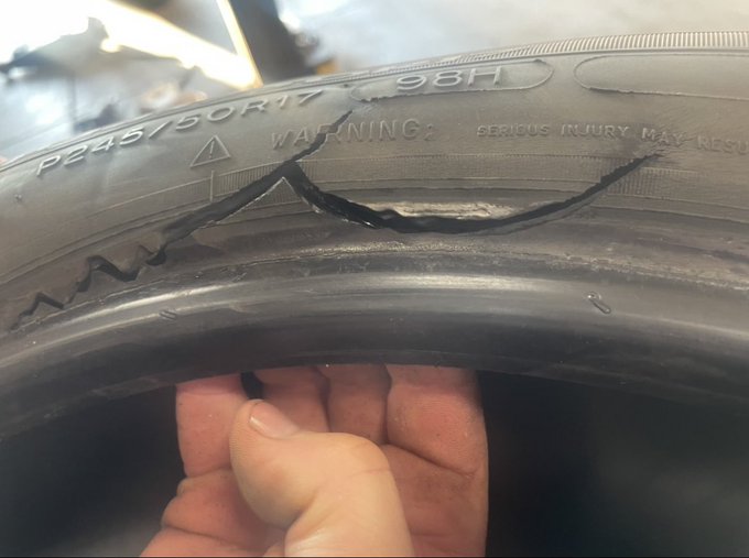 @MichelinUSA    This is not a complaint This tire is 11yrs old. Tread was still ok, so I didn&rsquo;t worry<a class="tags" target="_blank" title="On Twitter" href="/?out=eyJ0eXAiOiJKV1QiLCJhbGciOiJIUzUxMiJ9.eyJpYXQiOjE3MjQ4MzgwMDcsImlzcyI6InR3cG9ybnN0YXJzLmNvbSIsIm5iZiI6MTcyNDgzODAwNywiZXhwIjoxNzU2Mzc0MDA3LCJyZWRpcmVjdF91cmwiOiJodHRwczovL3R3aXR0ZXIuY29tL01pY2hlbGluVVNBIn0.YsKsEQsaYHFa-F6N7ybRj4cZdBV_VL2V6xHBy3OmF1QExP5J3YjIJcxmO1stcv9tUfZyapUUiU6o7Zx7_E116Q">@MichelinUSA</a><a href="/tag/smile"class="tags"><span>#smile</span></a><a href="/tag/car"class="tags"><span>#car</span></a><a href="/tag/happy"class="tags"><span>#happy</span></a><a href="/tag/saturdayvibes"class="tags"><span>#saturdayvibes</span></a>